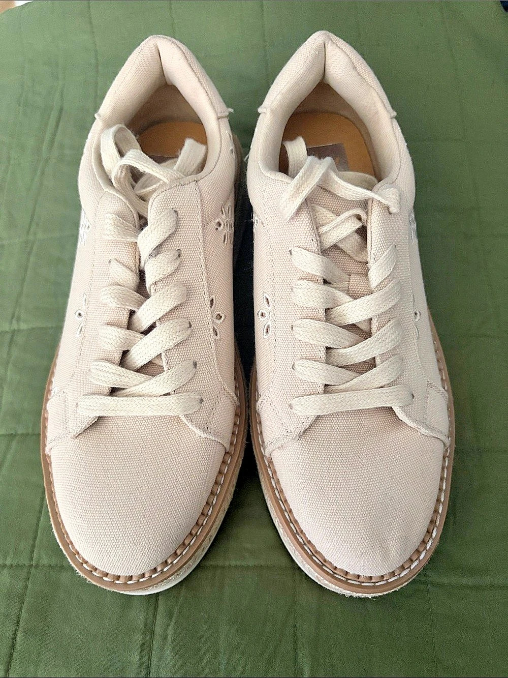 Dolce Vita Floral Platform Sneakers Cream US 7 Like New